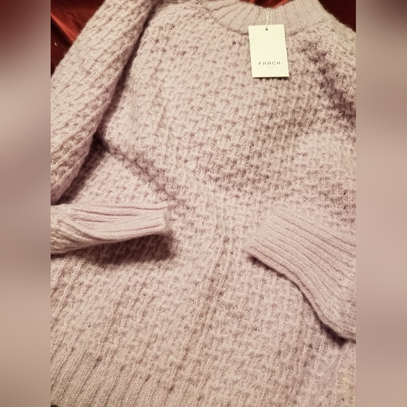 NWT FLUFFY CUDDLE READY YUMMY LAVENDER SWEATER SIZE SMALL MEDIUM - Picture 3 of 7